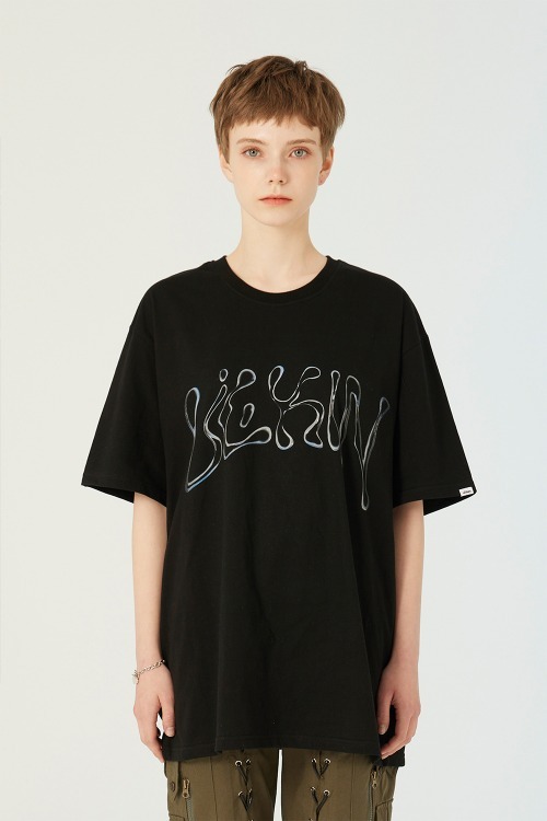 Water Drop Typography T-Shirt_Black